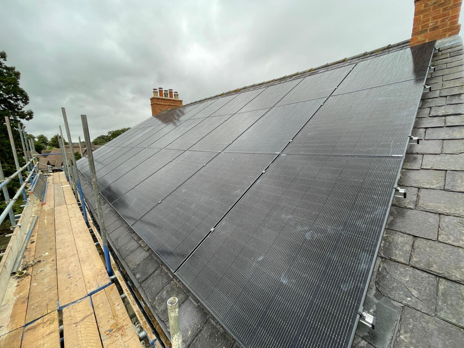 Slate Roof Solar Panel 15kw Roof Mounted Install